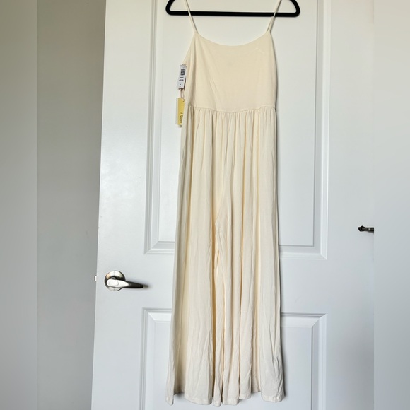 WILDRED (Aritzia) Market Jumpsuit in Light Birch - Picture 4 of 13